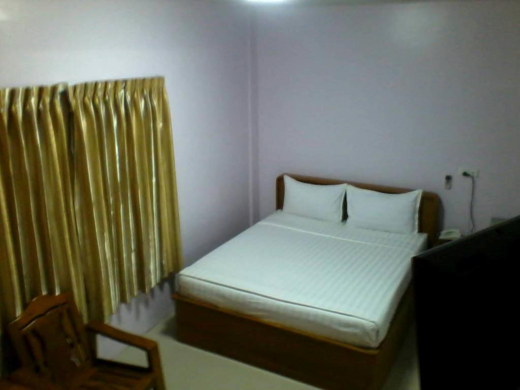Aung Tha Pyay Hotel 3 Yangon Rom bilde