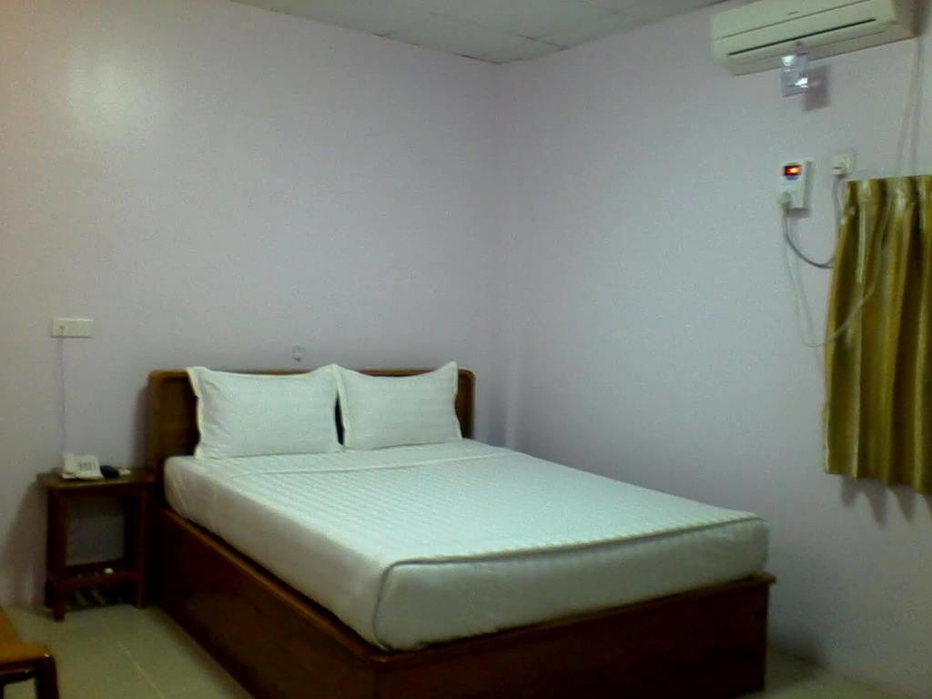 Aung Tha Pyay Hotel 3 Yangon Rom bilde