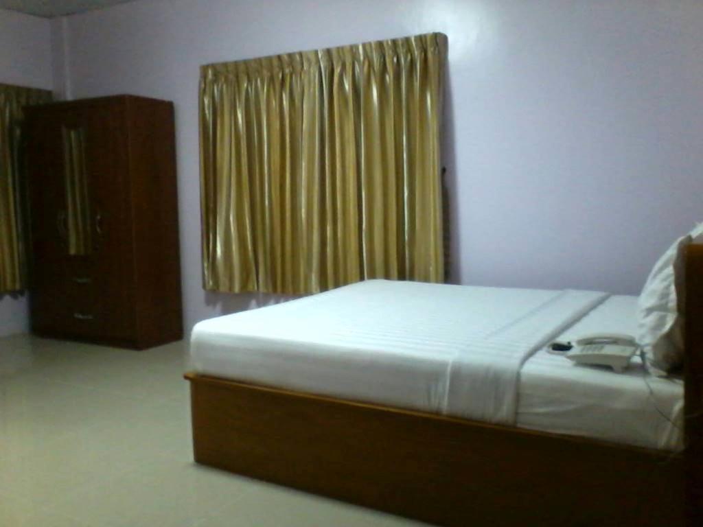 Aung Tha Pyay Hotel 3 Yangon Rom bilde