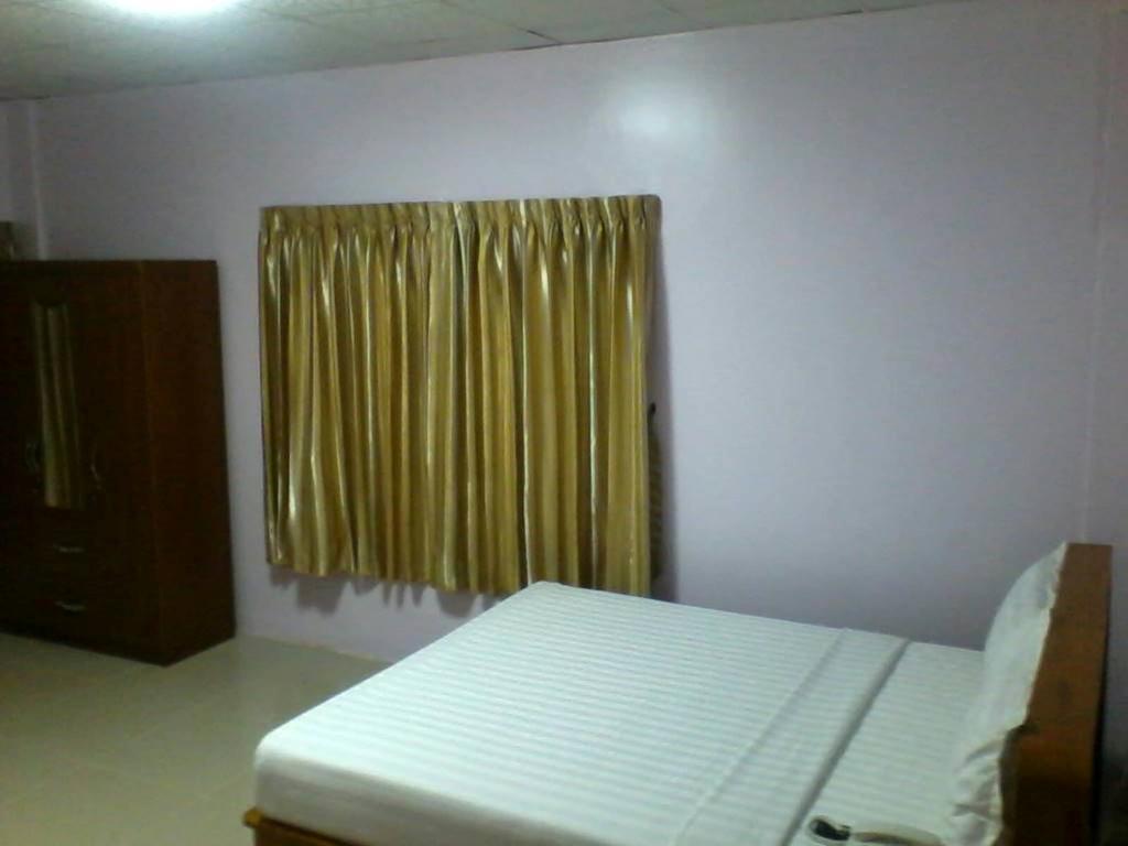 Aung Tha Pyay Hotel 3 Yangon Rom bilde